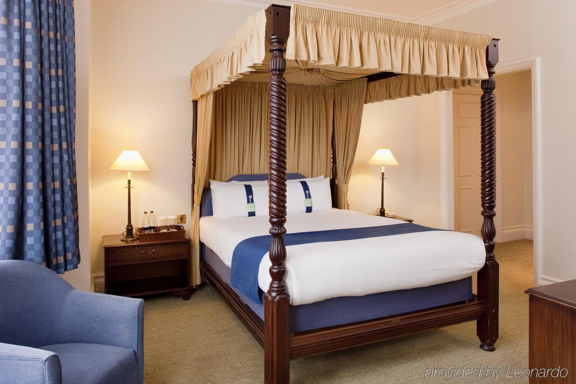 Hotel By Ihg