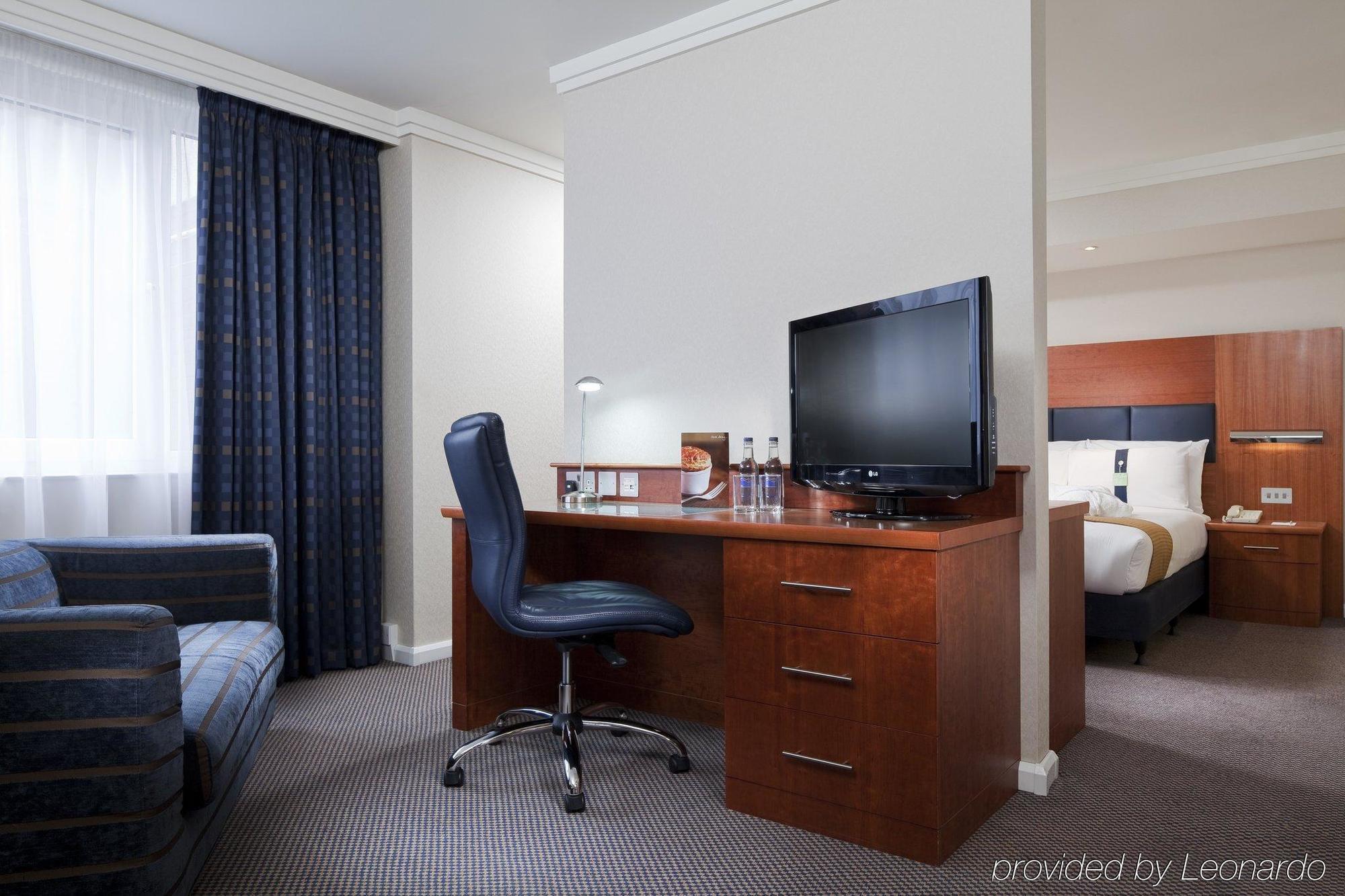 By Ihg Hotel